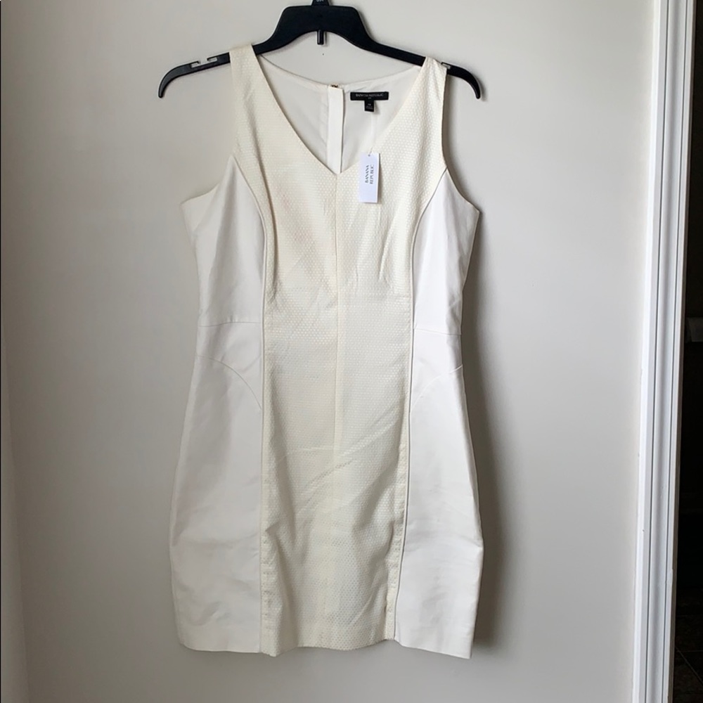 Sleeveless Shift Dress